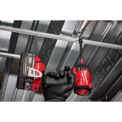 Milwaukee SHOCKWAVE™ Impact Duty 5/16” and 3/8” x 6” QUIK-CLEAR™ 2-in-1 Magnetic Nut Driver